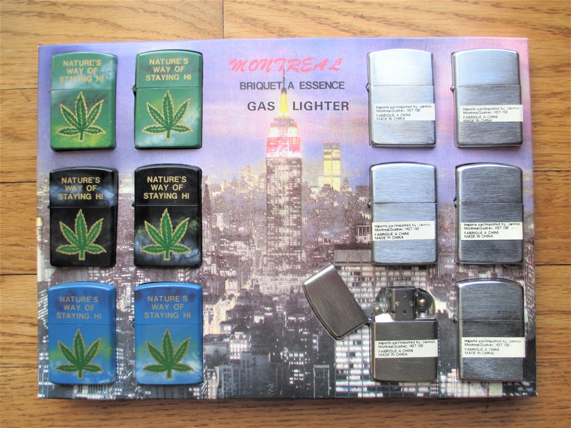 Cigarette Lighters Store Display With 12 Lighters Counter Etsy