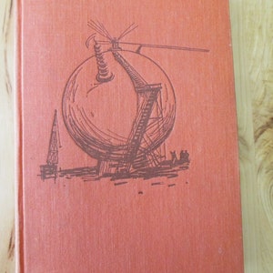 German book, Dominik, Atomgewicht 500 in hardcover in very nice vintage condition at nearly 90 years old