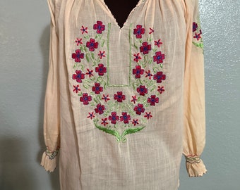 Vintage Embroidered Smocked Boho Peasant Blouse Top S M