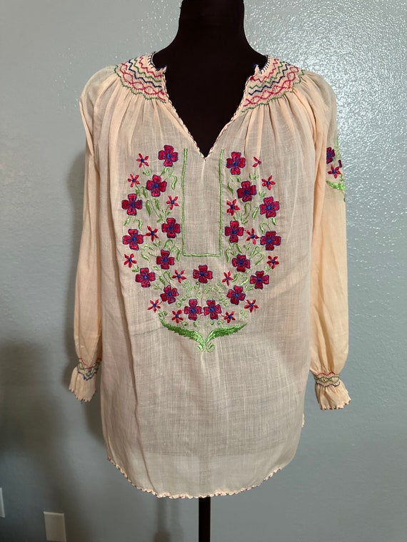 Vintage Embroidered Smocked Boho Peasant Blouse To