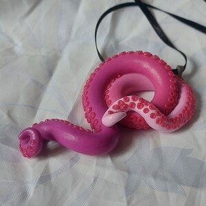 Pink blend octopus tentacle necklace