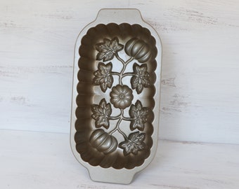 Vintage Nordic Ware Pumpkin Loaf Pan - Fall Baking Loaf Pan