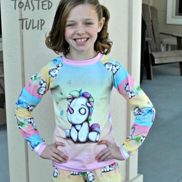 Kids Pajama Sewing Pattern | Pajamas PDF Sewing Pattern | toddler pajamas pattern | girls pajamas | boys pajamas | Happy Holiday Pjs