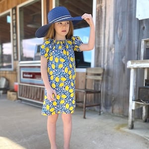 Girls dresses size 6 top