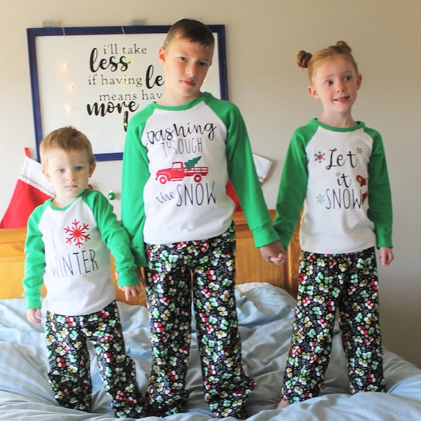 Haut de pyjama et pantalon Happy Holidays | Patron de couture PDF | de couture de pyjama pour enfants | pyjama pour tout-petits | Pyjama pour fille, modèle de pyjama pour enfants