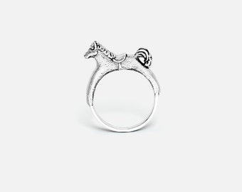 Dainty Horsey ring (sterling silver)