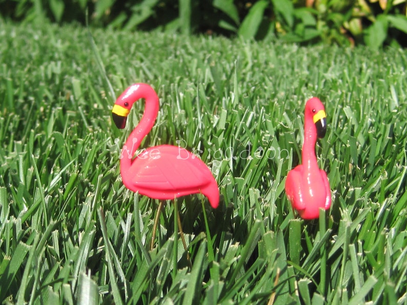 Miniature plastic Pink Flamingo Lawn Ornament Pair - Etsy