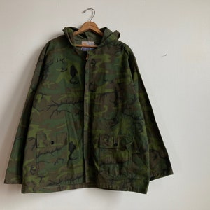 L XL 70s Cotton Hooded Camo Parka Camouflage Jacket Zip Front Low Pockets Hunting Smock Polar Brand 1960s 1970s 60s