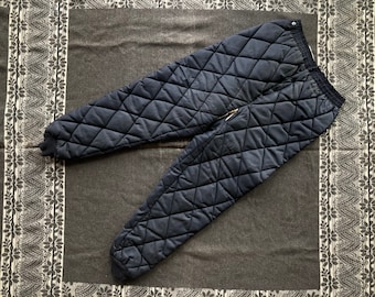 Medium 70s Jet Black Quilted Pants Insulated Puffer Pants Winter Warm Joggers Elastic Waist Knit Cuffs Jacket Thermal 1970s 60s 1960s