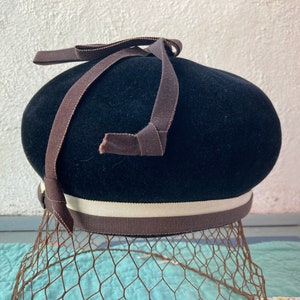 60s Mod Black Velvet Bubble Toque Hat / Ribbon Trim Ribbon Bow / Mushroom Hat MCM Mid Century Modern / Holiday Festive / Mrs. Maisel 1960s