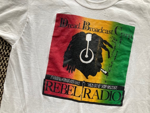 M 80s Dread Broadcast Corp Tee Black Pirate Radio… - image 3