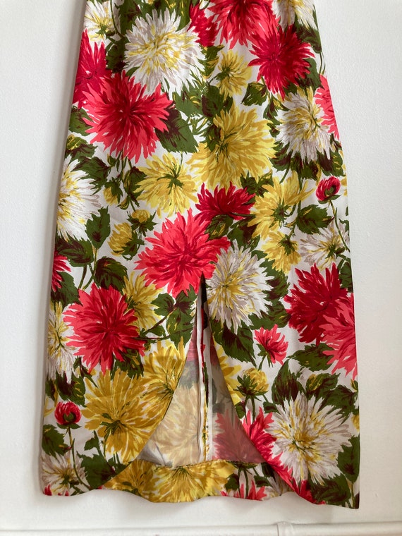 Gorgeous 60s Floral Print Dress Cutaway Hem Sleev… - image 10