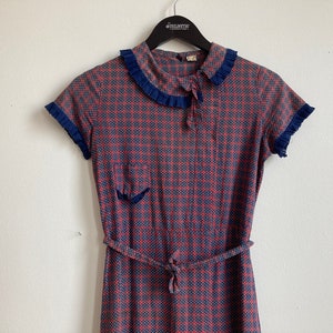 XXS Vestido xadrez de algodão dos anos 1930, gola com babado, cinto, plissado, vidraça xadrez, anos 30