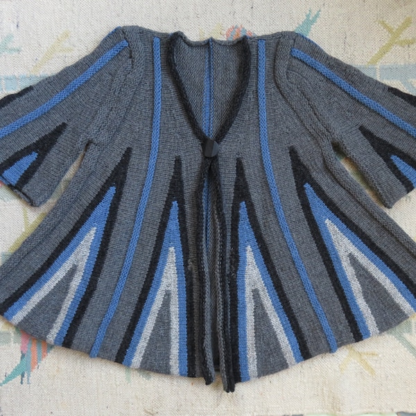 60er Jahre gestreifter Strick Umhang, handgefertigter Umhang / Poncho / Cardigan / Sweater / Jacke 1960er 50er 1950er Jahre