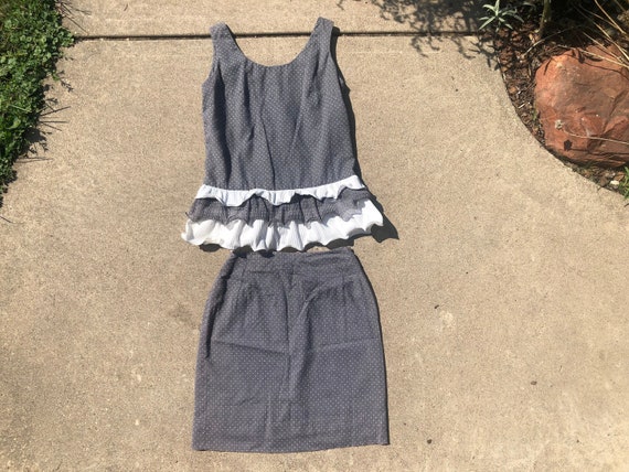 26" 50s 60s Ruffle n' Swiss Dot Set Skirt and Blo… - image 1
