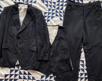 Size 40 70s Pinstripe Wool 3-Piece Suit Flared Leg Leisure Suit Pants Suit Jacket Trousers and Vest Sport Coat 1970s