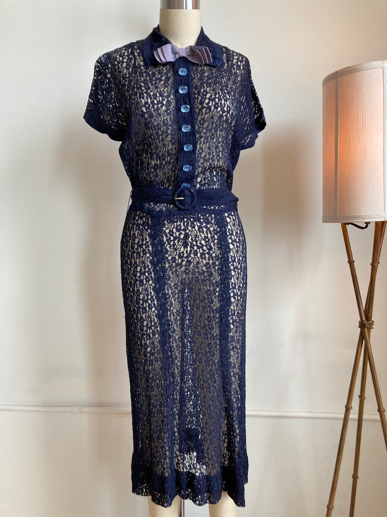 M 30s 40s Navy Lace Dress Glass Buttons Lavender Bow Belt, Collared Midi Length Side Snaps Closure Sheer See Through 1930s 1940s image 2