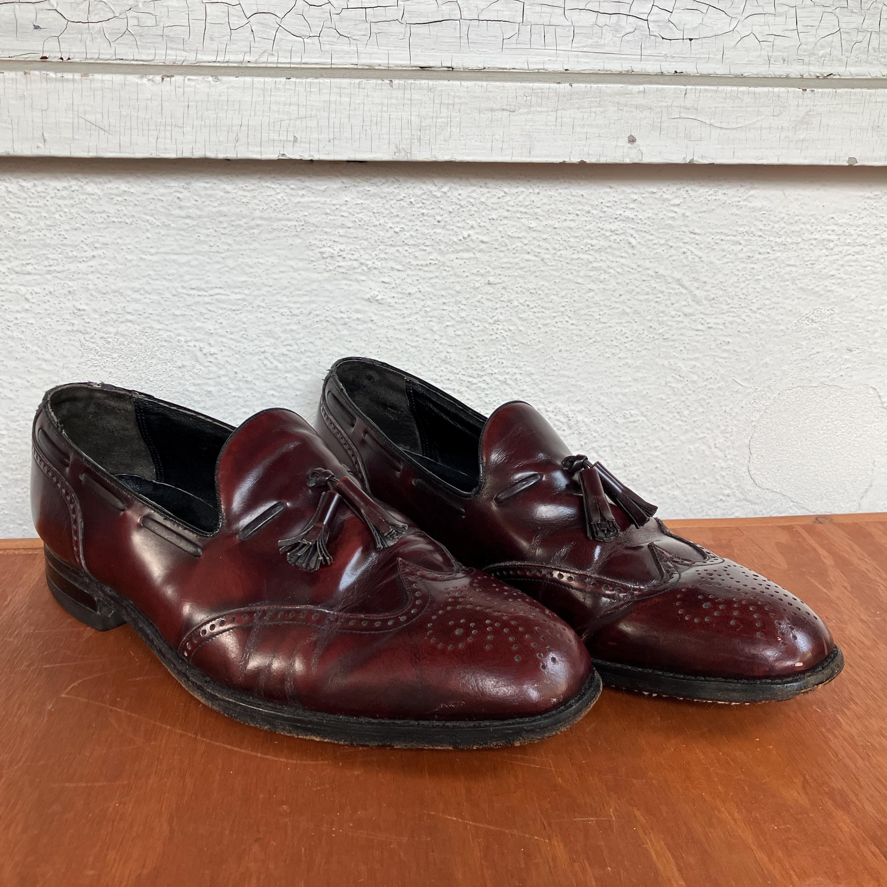 1950s 60s Size 10 1/2 D Florsheim Wingtip Tassel Loafers 