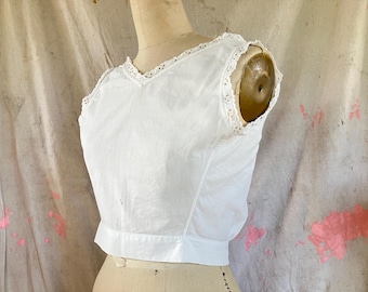 XS Antique Cotton Corset Cover Eyelet Lace Trim Sleeveless White Blouse 24” Waist