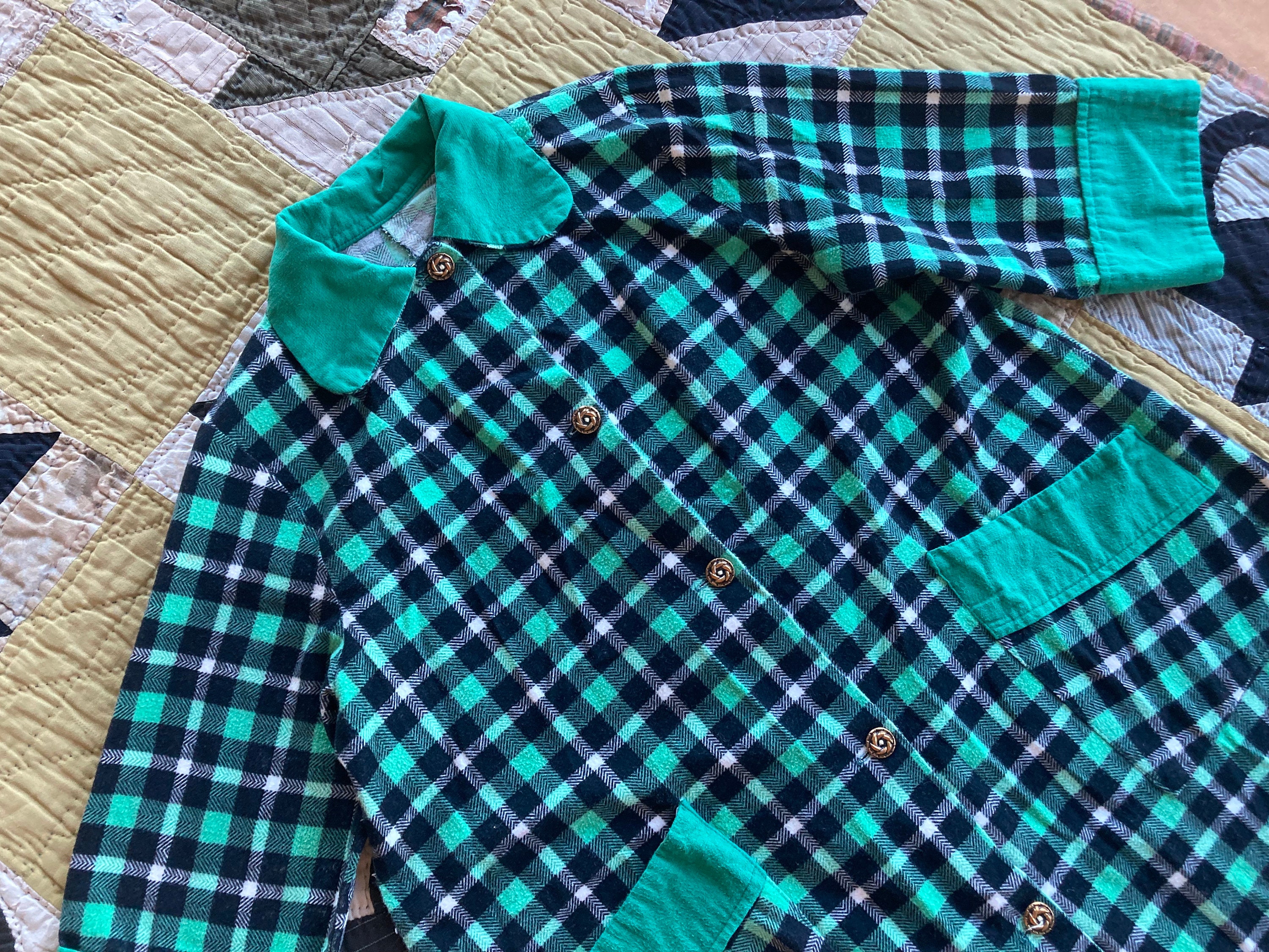 M / L 50s Green and Black Flannel Dress House Coat With