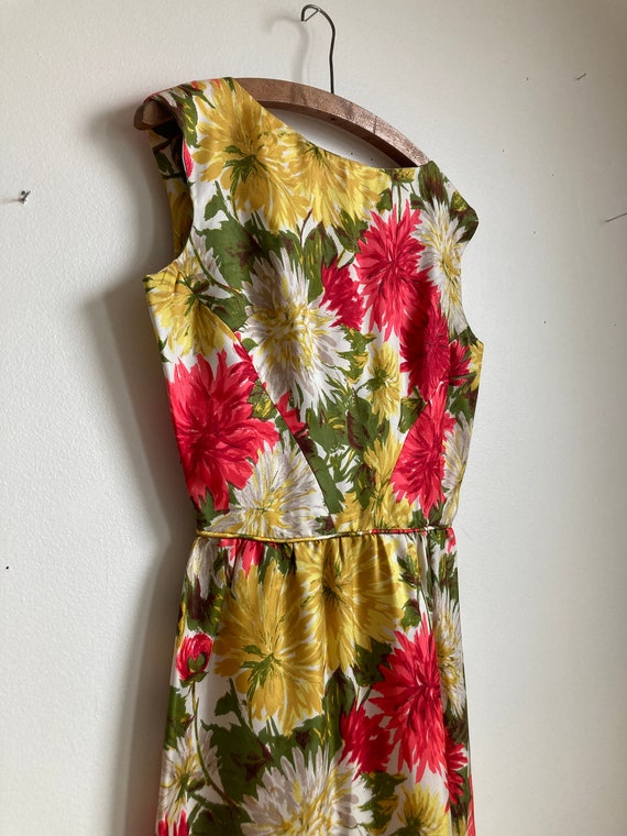 Gorgeous 60s Floral Print Dress Cutaway Hem Sleev… - image 3