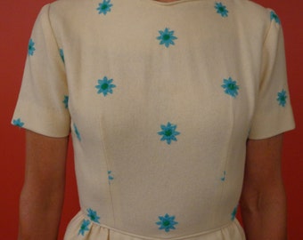 Mid-Century (MCM) Helen Whiting 1950 Creme Embroidered Dress