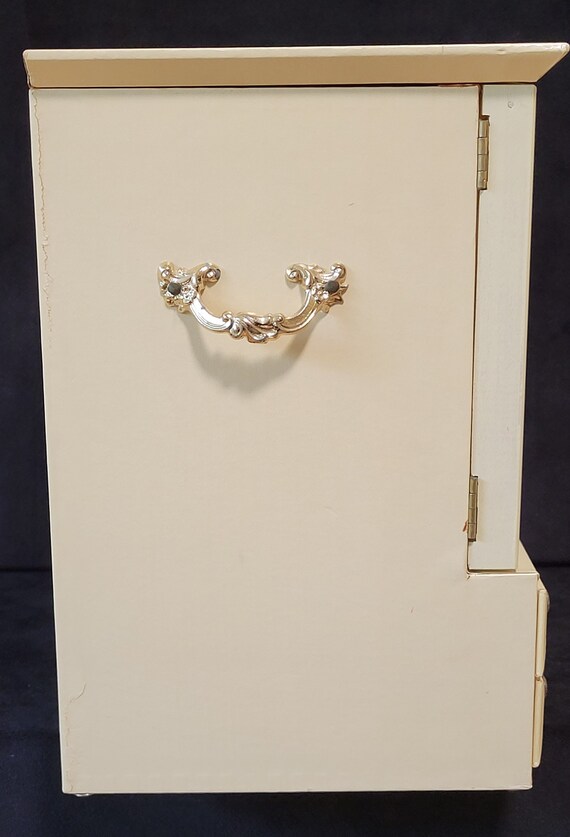 MidCentury French Provincial Jewelry Box Gem