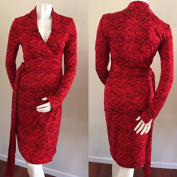 open lace back dress Vintage: Diane Von Furstenberg Orange and White Print Wrap Dress – The  Hangout