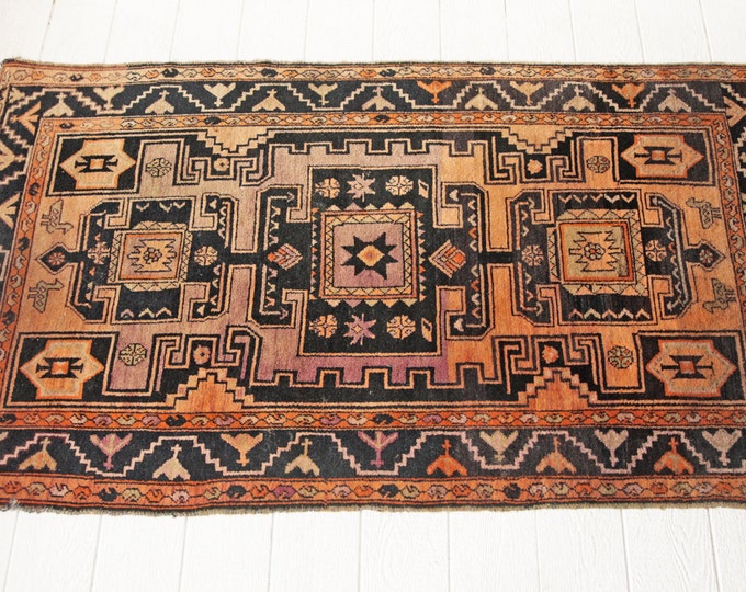 7'8 Oriental Tribal Rug Hand Woven Wool Etsy