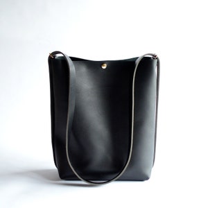 Large Crossback (crossbody + backpack) - Black Leather - Convertible Backpack Purse Leather - Convertible Tote Bag - Convertible Bag Leather