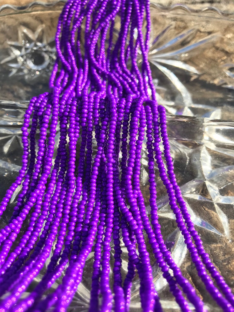 Size 100 Opaque Terra INTENSIVE DEEP PURPLE Preciosa Czech Glass Seed Beads-2.3mm Round Rocaille-HankStrandString-Jewelry Supplies