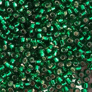 Size 15/0 SILVERLINED EMERALD GREEN (#15T36) Toho Glass Seed Beads-1.5mm Round Rocailles-10gram Tube-Jewelry/Loom Supplies