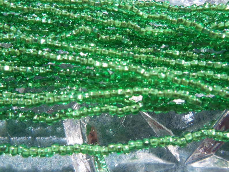 600 beads approx #7275 Size 11 2mm Silver Lined Grass Green Seed Beads 