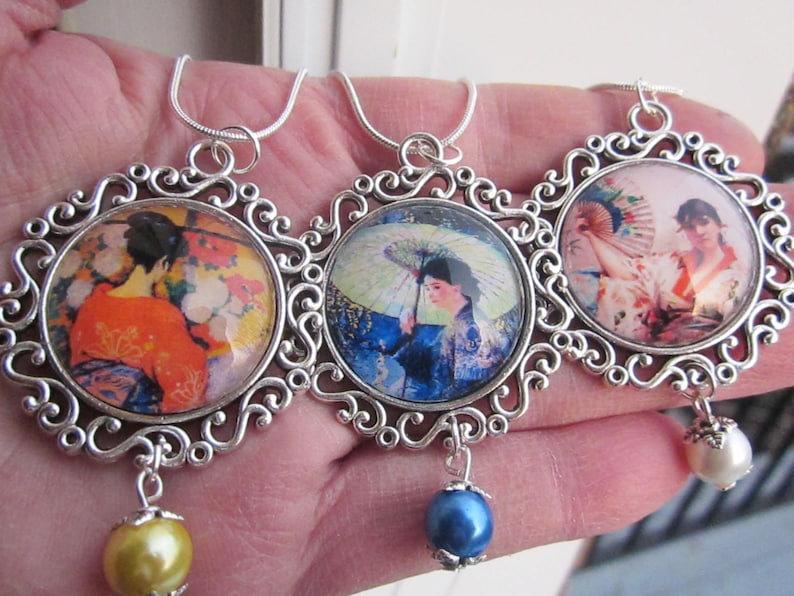 2 choices! Geisha printed image under glass round dome cabochon pendant w matched earrings fx Pearl /& 925 chain w