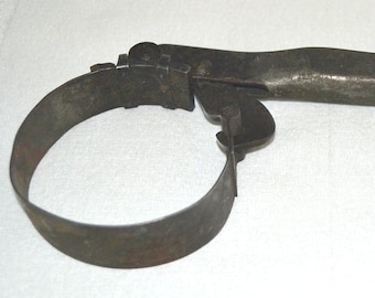 Oil Filter Wrench, #317, antiques, collectables, collectable tools, mechanic tools, shop tools, garage tools, old tools, rare tools, gifts