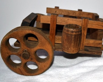Wooden Cart, T 554, cart, pull cart, antiques, collectables