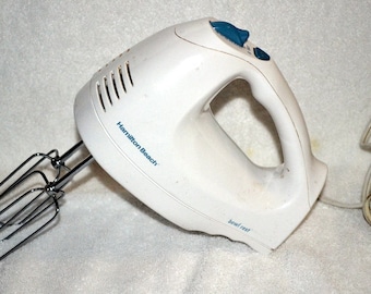 No 401, Hamilton Beach Mixer, hand mixer, mixer, antiques, vintage, gifts