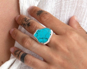 Raw Turquoise Ring, Turquoise Ring, Turquoise Gold Ring, Raw Stone Ring,  Gemstone Ring, December Birthstone Ring, Adjustable Band Ring.