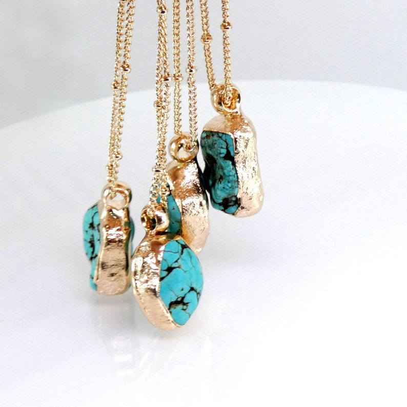 Turquoise Necklace, Gold Layering Gemstone Necklace, December Birthstone Necklace, Handmade Turquoise Necklace, Raw Stone Jewelry, Turquoise imagem 2