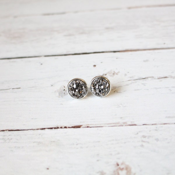 The Charlotte - silver and SILVER setting- Super Sparkle Druzy Stud Earring