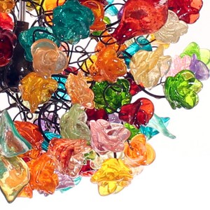 Hängende Pendelleuchte mit Bunten Rosen Blumen für Kinderzimmer, oder als Nachttischleuchte. Bild 5