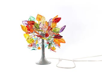 Table lamp Decor with multicolored flowers a leaves and metal wires