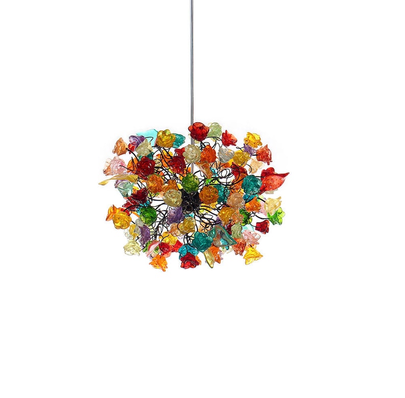 Hängende Pendelleuchte mit Bunten Rosen Blumen für Kinderzimmer, oder als Nachttischleuchte. Bild 1