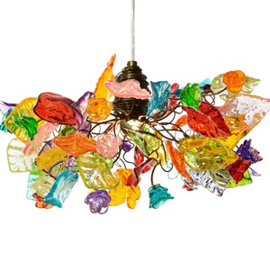 Ceiling pendant Light with multicolored flowers and leaves, for living rooms, Kitchen island, Bedroom or as a bedside light.
