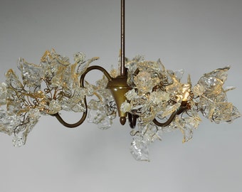 Lighting hanging chandeliers with Transparent clear leaves and flowers with 3 arms, Dining Room lighting.