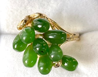 Vintage 14K Gold Jade Ring, Chunky Jade Grape Cluster Ring, Raised Open Work Setting, Size 6.5 Ring