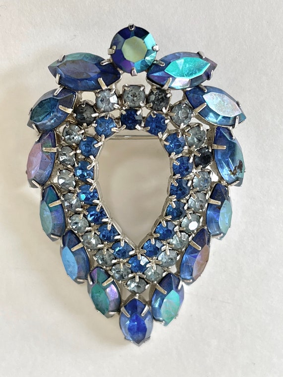 Sarah Coventry Blue Lagoon Brooch, Iridized Blue R