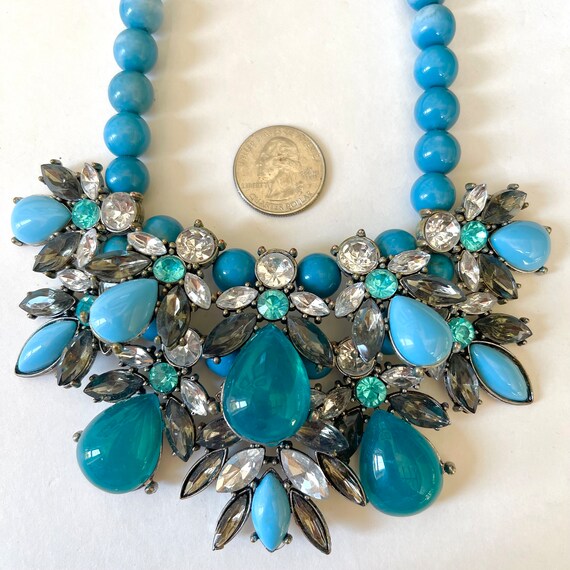 Vintage Lucite Rhinestone Bib Necklace, Turquoise… - image 8