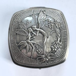 Djer Kiss Compact, First Kiss Fairy Compact, 1920s Art Nouveau Fairies Compact, Antique Silver Compact