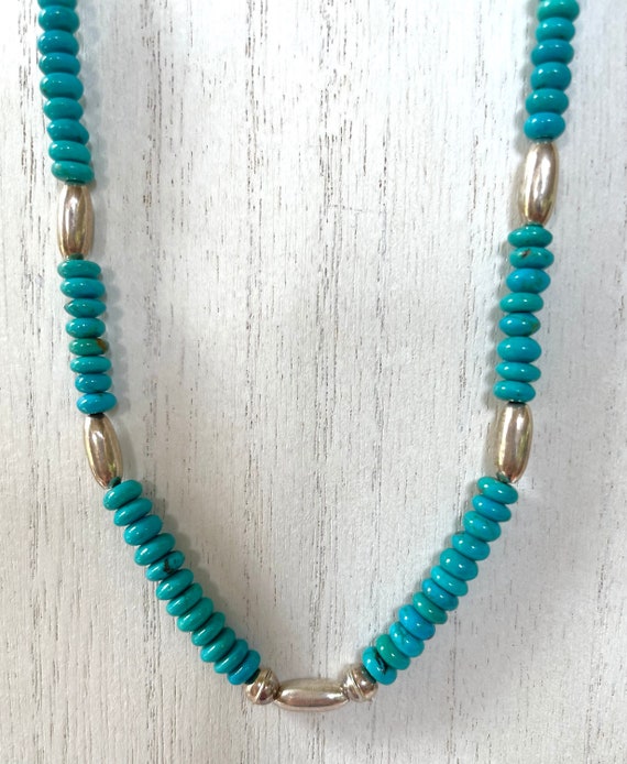 Splendid Vintage Native American Navajo Disced Turquoise Sterling Silver Bead Necklace Splendid Vintage Native American Navajo Disced Turquoise Sterling Silver Bead Necklace